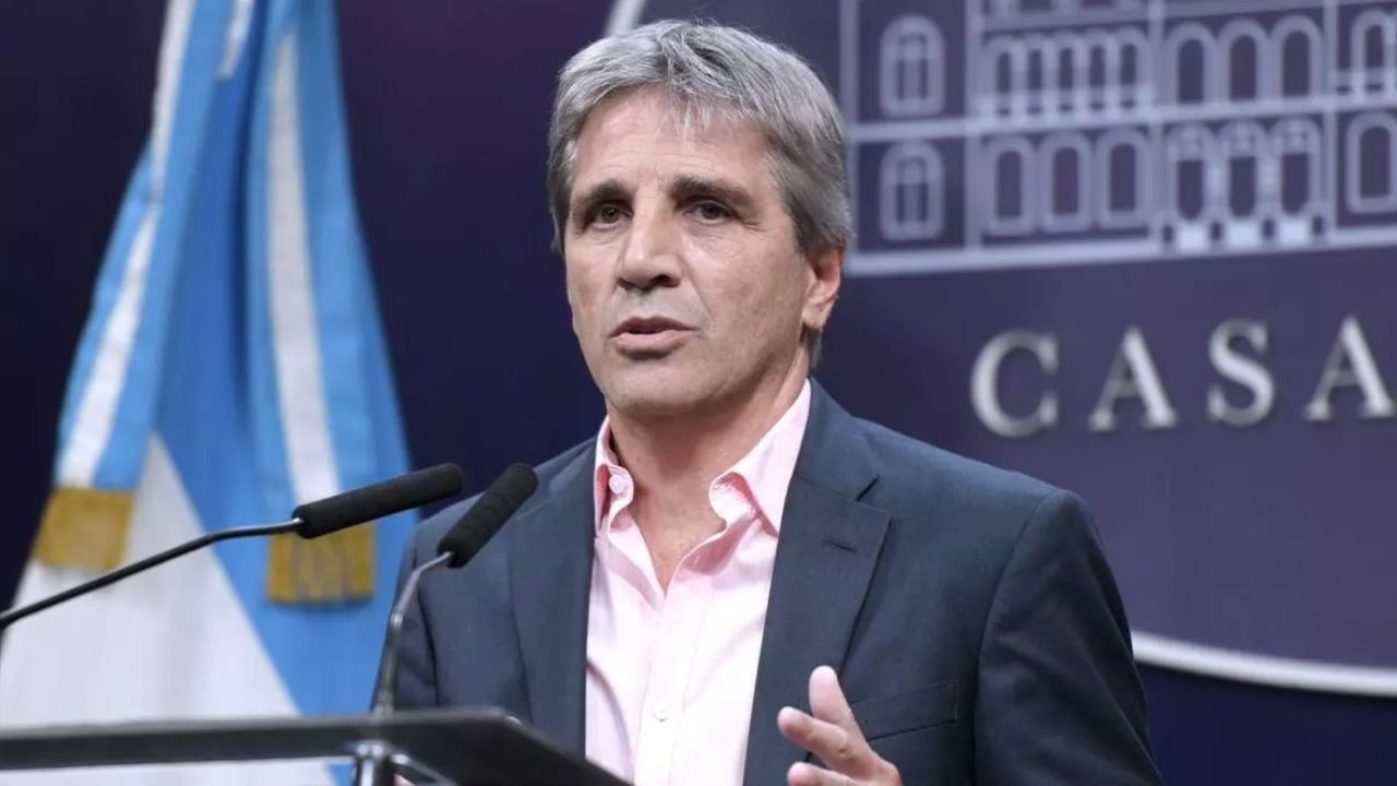 Caputo anunció reformas impositivas para después de las elecciones