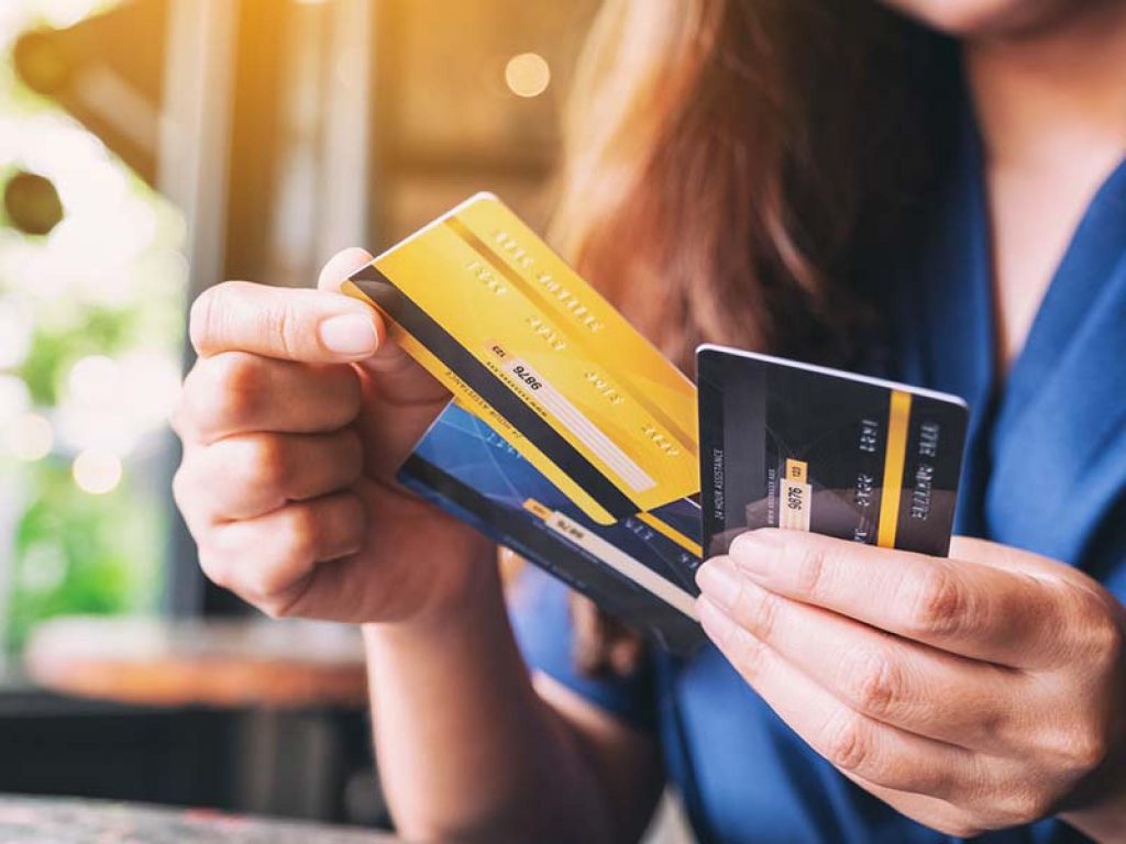 Más familias se endeudan para comer: el 58% usa la tarjeta de crédito para el supermercado