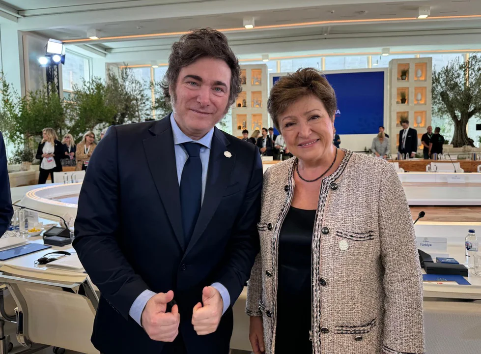 El FMI llega en julio y Milei gana tiempo para sumar reservas