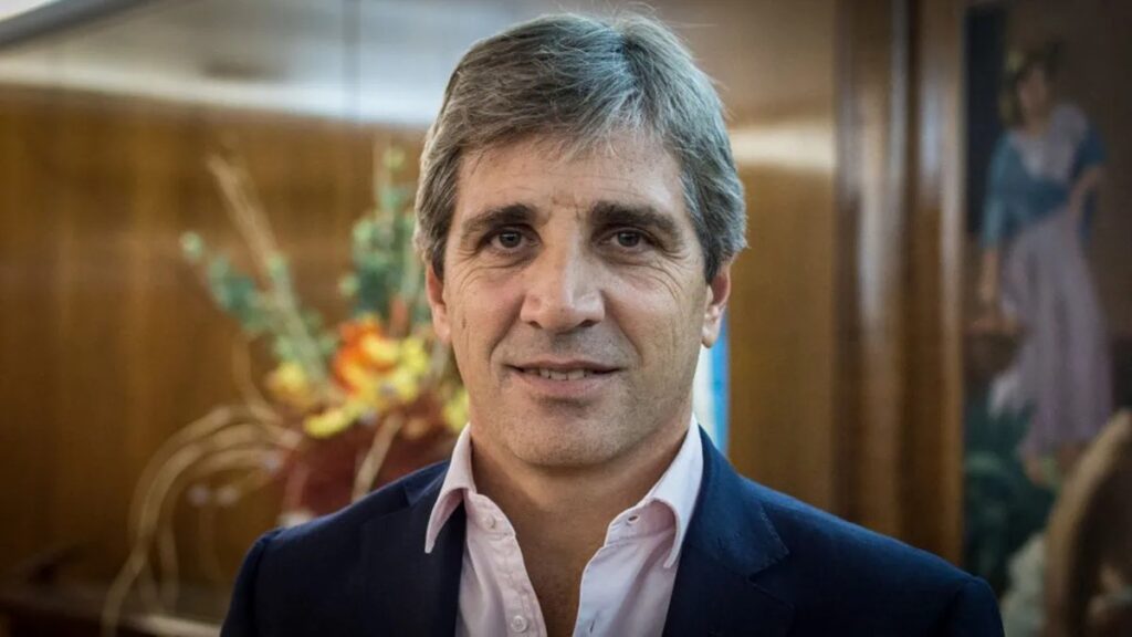Caputo consiguió un nuevo préstamo de U$S 2.000 millones antes de la revisión del FMI
