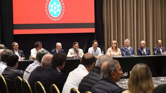 Presentaron el Pacto «Todos por Salta»