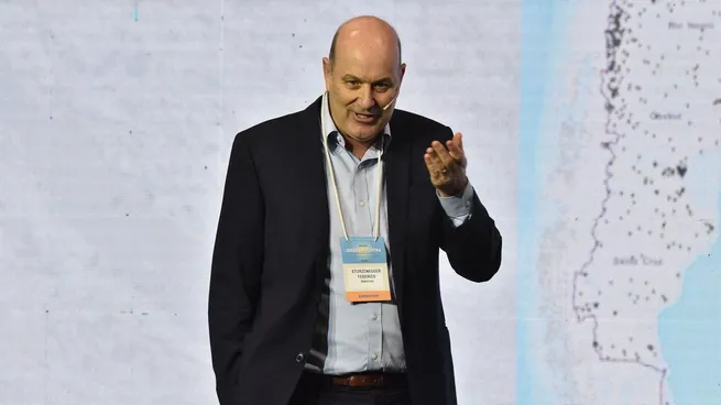 Proveedores mineros cruzaron a Federico Sturzenegger por el compre local