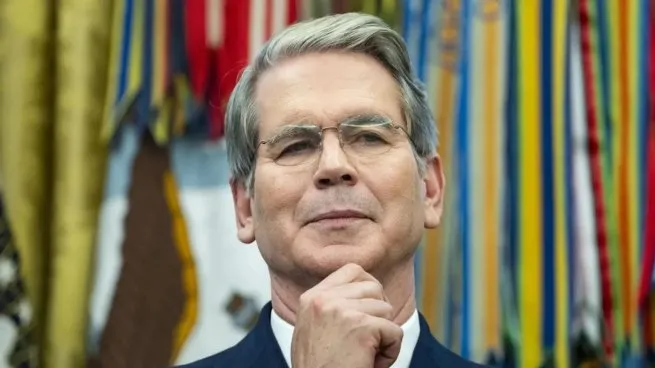 Scott Bessent, sobre el salvataje de EEUU al gobierno de Javier Milei: «No queremos otro estado fallido o liderado por China en América Latina»