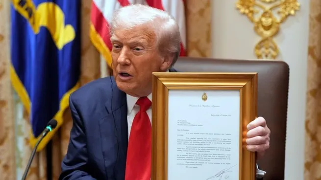 Donald Trump endurece su postura con Canadá y anuncia un aumento del 10% en los aranceles