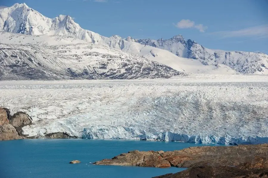 La motosierra contra los glaciares: Milei prioriza minería ilegal sobre reservas esenciales de agua