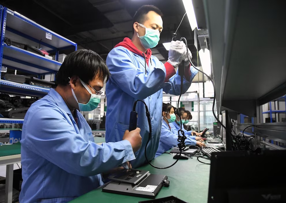 La actividad industrial de China acumuló ocho meses de caída bajo el modelo económico de Xi Jinping