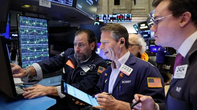 The Economist destacó el optimismo de Wall Street para 2026, a pesar de que las acciones siguen «caras»
