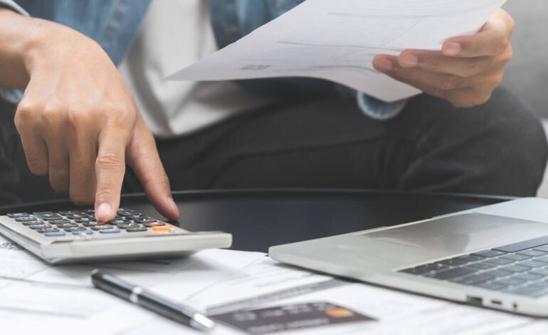 Trabajo en negro, salarios que no alcanzan y empleos que se evaporan: el doble castigo laboral del NOA