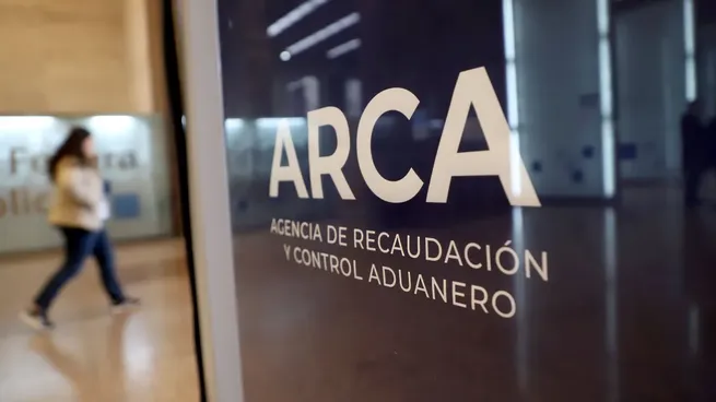 Otra polémica en el Gobierno: ascenso «por amiguismo» a 246 funcionarios de ARCA