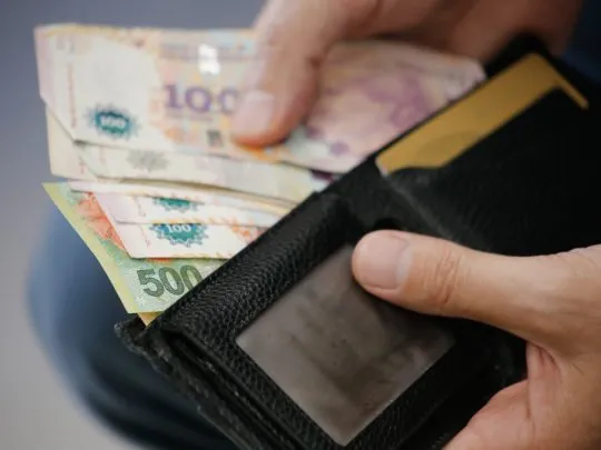 La economía enfrenta fuertes contrastes en el consumo