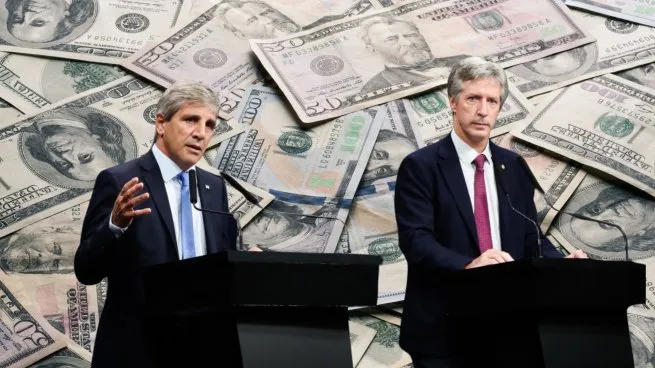 Abultados vencimientos de deuda: el Gobierno asegura la caja para 2026, pero el mercado ya mira de reojo a 2027