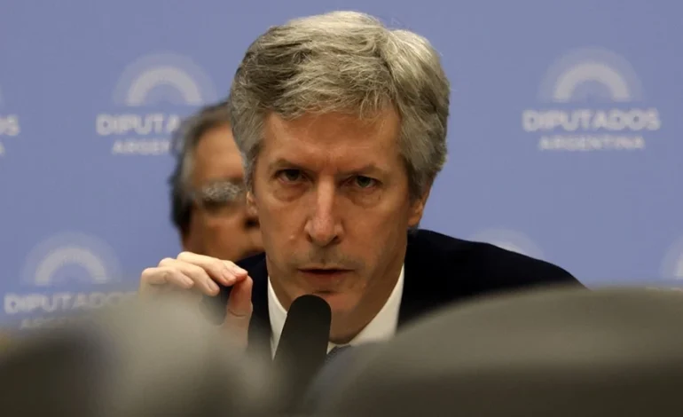 Desaparecieron 4 billones de pesos en las cuentas del Banco Central y Bausili contestó: «en algún lado están»