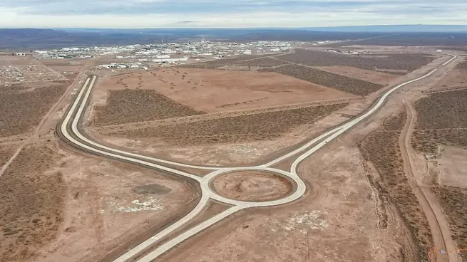 Vaca Muerta: 13 petroleras adelantarán u$s154,5 millones para financiar rutas clave en Neuquén