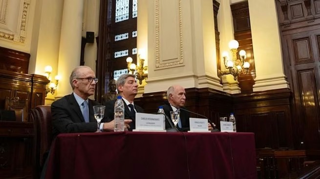 La Corte Suprema convocó a un acuerdo extraordinario para este viernes y puede definir el futuro de la ley de Tierras